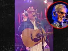 Billy Bob Thornton FaceTimes Menjadi Pertunjukan Manfaat Setelah Terjebak di Badai Musim Dingin