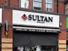 Perburuan geng moped di balik perampokan ‘bernilai tinggi’ pada toko perhiasan yang sebelumnya menjadi target dalam penggerebekan ‘peniru’ enam tahun lalu