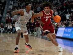 Setelah awal yang lambat, No. 18 Alabama menghancurkan Negara Bagian Mississippi di babak kedua