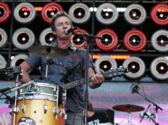 Salah satu pendiri Midnight Oil, Rob Hirst, meninggal karena kanker pada usia 70 – The Mercury News