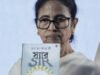 CM Mamata Banerjee meluncurkan buku tentang SIR di Kolkata Book Fair, menargetkan ECI