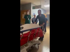 Perawat ICU Alex Pretti memberikan penghormatan dalam video clip kepada expert tersebut setelah ditembak mati di Minneapolis