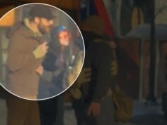 Analisis video bertentangan dengan laporan pemerintah mengenai penembakan Alex Pretti di Minneapolis, Minnesota