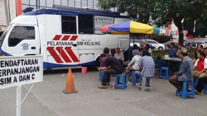 pelayanan-sim-keliling-di-polres-badung-yang-berlangsung-di-kycw.jpg