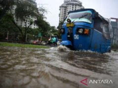 Hujan Deras, Jakarta Dikepung Banjir