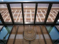 Fed Mengungkapkan Pergeseran Kejutan Saat Beberapa Pejabat Mempertimbangkan Kenaikan Suku Bunga