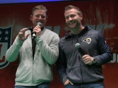 Pelatih Rams Sean McVay, GM Les Snead menandatangani ekstensi