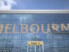 Pekerja Bandara Melbourne dituduh melakukan tindakan kotor terhadap sekelompok anak sekolah yang menunggu pesawat mereka