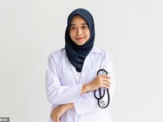 NHS akan mempekerjakan dokter asing untuk merawat pasien dengan janji temu virtual dari mana saja di dunia dalam rencana 10 tahun yang baru