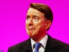 ANDREW PIERCE: Maaf sekarang? Hari Mandelson basah kuyup
