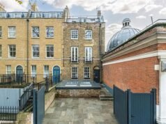 Townhouse London senilai ₤ 1, 4 juta ini telah dipotong harganya sebesar ₤ 150 k hanya dua minggu setelah dipasarkan. dapatkah ANDA mengetahui alasannya?