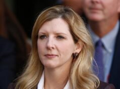 Email dingin istri yang dicemooh kepada eksekutif Goldman Sachs tentang perselingkuhannya dengan suaminya mengejutkan masyarakat kelas atas … tapi kini sisi lain dari cerita telah muncul dengan penjahat yang berbeda