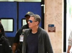 Suami Savannah Guthrie membuka perlindungan di bandara Florida untuk pertama kalinya sejak hilangnya ibu mertua Nancy