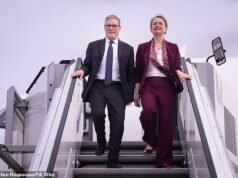 Pilih Reformasi atau Hijau dan berisiko perang, kata Starmer: PM mengklaim partai-partai saingan ‘lunak terhadap Rusia dan lemah terhadap NATO’