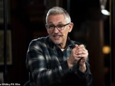 Gary Lineker mengecam komentar imigrasi Jim Ratcliffe – menyebut salah satu pemilik Manchester United ‘seorang migran ekonomi’ karena dia tinggal di Monaco