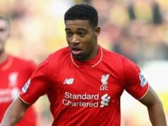 Mantan bintang Liverpool dan Inggris U-21 ditangkap di Bandara Luton karena dugaan penyerangan saat pesepakbola kuis polisi setelah mendarat dari Bulgaria