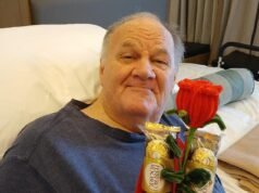 Thomas Markle menghadiri pesta Hari Valentine untuk merayakan ‘kemajuan baik’ dalam perjuangannya untuk berjalan lagi – tetapi masih belum ada kunjungan dari putrinya Meghan