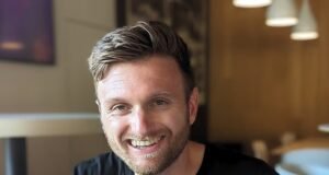 Ibunya menyuruh putranya untuk ‘berhati-hati’ beberapa saat sebelum dia tersengat listrik oleh kabel listrik yang tergantung rendah saat berlari, demikian pemeriksaan yang dilakukan