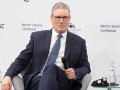 Perdana Menteri berjanji akan melindungi anak-anak dari chatbot AI dan pornografi