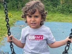 Operator NHS 111 tidak percaya bibir biru anak laki-laki berusia tiga tahun mengancam nyawa sebelum dia meninggal karena sepsis