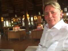 Polisi masih memburu pecundang EastEnders yang mirip, Ian Beale, atas penipuan percintaan OAP yang bersejarah