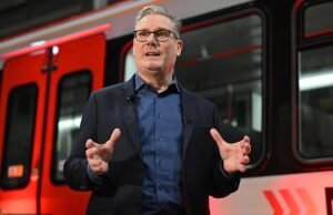 ‘Dia membuat Inggris terlihat tidak bisa diandalkan dan lemah’: Tokoh elderly militer memberi tahu Starmer bahwa dia harus membiarkan AS menggunakan pangkalan untuk menyerang Iran