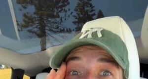 Renee sedang keluar untuk lari malam di St Kilda ketika dia didekati oleh orang asing. Apa yang dia katakan selanjutnya membuat wanita muda itu terguncang