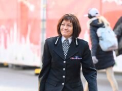 Peringatan akan krisis kesehatan mental yang dihadapi polisi Skotlandia yang berjuang menghadapi pekerjaan sehari-hari yang brutal karena pemotongan uang tunai