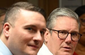 Sir Keir Starmer ‘menyusun rencana untuk memecat saingannya Wes Streeting karena berencana mengambil pekerjaannya’