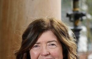 Mantan ajudan PM, Sue Gray, terlibat dalam pertikaian atas tuduhan intimidasi terhadap kepala layanan sipil yang baru