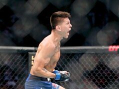 Mario Bautista mengamankan kemenangan kuncian dalam debut acara utama