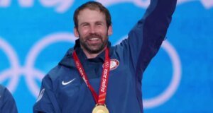 Peraih medali emas snowboarding Nick Baumgartner berbicara tentang persaingan di Olimpiade kelimanya