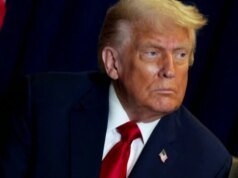 Akun Trump menghapus postingan ulang video clip rasis setelah menimbulkan kemarahan