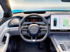 Bertahan 5 Dekade, Mitsubishi Fuso Tak Mau Jemawa