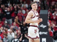 Louisville No. 24 berharap untuk membangun momentum vs. Notre Dame yang berputar-putar
