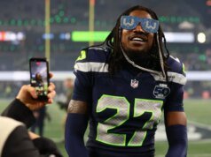 CB Seahawks Riq Woolen didenda karena hukuman mengejek