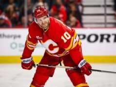 Jonathan Huberdeau dari Flames akan menjalani operasi pinggul akhir musim