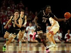 Nomor 23 Miami (Ohio) melakukan serangan beroktan tinggi ke Buffalo