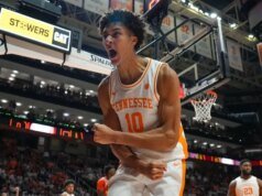 Diberi peringkat lagi, No. 25 Tennessee menghadapi Ole Miss yang telah teruji di jalan