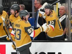 Golden Knights mencetak 4 gol dalam 5 1/2 menit, hancurkan Kings
