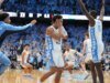 Roundup 25 teratas: No. 14 North Carolina mengungguli No. 4 Duke dengan lemparan tiga angka yang dramatis