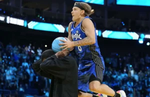 Saksikan Mac McClung menciptakan kembali dunk headbutt Steve Nash-Amar’ e Stoudemire dari Suns