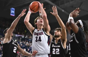 Kembalinya bintang Gonzaga Braden Huff 2026 tidak menutup kemungkinan di tengah cedera lutut kiri