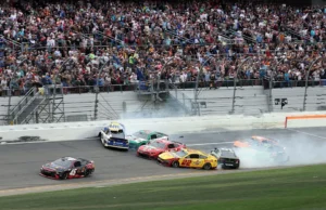 Tyler Reddick Menangkap Daytona 500 Pertama dalam Balapan Penuh Kecelakaan