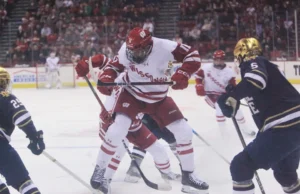 Omset periode ketiga menenggelamkan hoki Wisconsin No. 13 di Ohio State