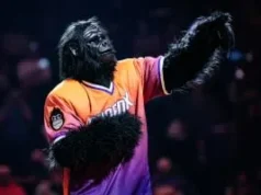 Phoenix Suns mengabulkan keinginan penggemar muda melalui upaya komunitas
