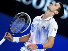 Raket Australia Terbuka 2012 milik Novak Djokovic terjual seharga $540K
