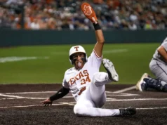 Pelempar bisbol Texas Dylan Volantis sudah menjadi bintang. Sekarang dia punya senjata baru