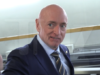 Legislator Mark Kelly Menjelaskan Apa Yang Terjadi Saat Anda Kentut di Pakaian Luar Angkasa
