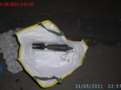 Kejutan bagi polisi di Praha: Tuan-tuan, saya punya rudal anti-tank di tas saya!